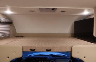 27:*NEW* 2022 Thor LUXURY KING Bed, 8Sleeper,Solar