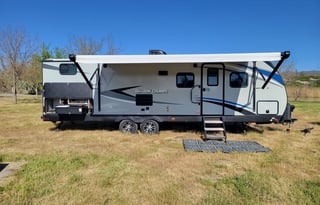 Shadow Cruiser, Bunk Room, Off-Grid Trailer