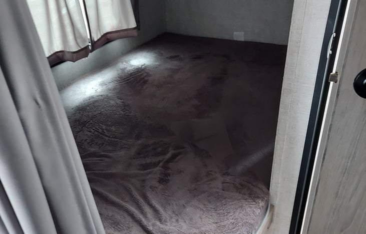 Double sized bunk beds