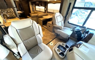 2017 Thor Motor Coach Windsport 35M