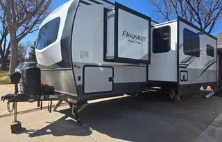 2021 Super Lite Camper Trailer