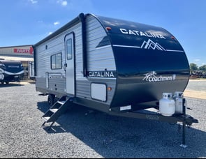 Coachmen RV Catalina Summit Series 8 221MKE