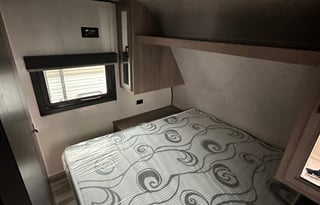 2022 Starcraft Autumn Ridge 26BHS