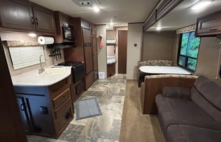 Family Adventure 2015 Jayco Bunkhouse | Sleeps 10