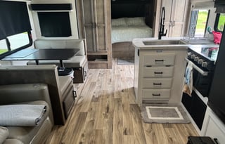 2024 KZ Sportsmen 271vmb