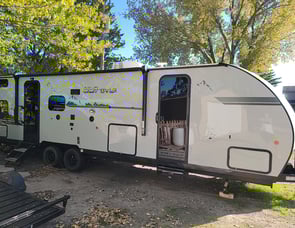 Forest River RV Cherokee Grey Wolf Black Label 27DBHBL