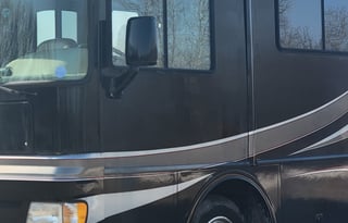 2000 Fleetwood RV Discovery 36Q