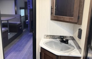 FULLY DELIVERED 2020 Grey Wolf - 30’ - 4 Beds