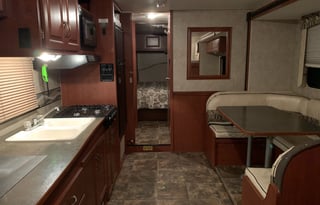 2014 Winnebago Minnie Winnie 31K