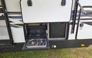 2021 Party Deck Toy Hauler