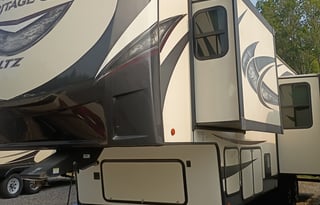 Forest River RV Wildwood Heritage Glen LTZ 295BH