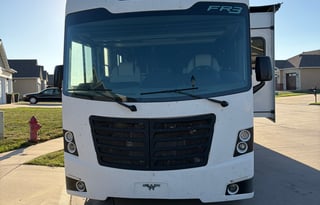 Fully Stocked Family & Pet Friendly Class A RV
