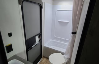 2022 Keystone Hideout 272BH