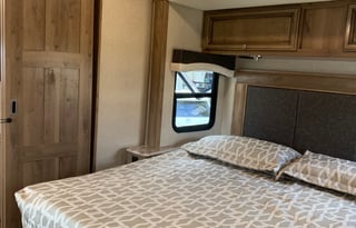 2020 Fleetwood RV Flair 32S