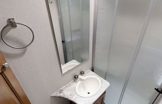 Easy to drive, fuel efficient Chevy chassis