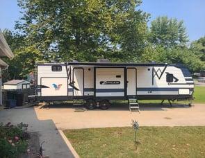 CrossRoads RV Zinger ZR331BH