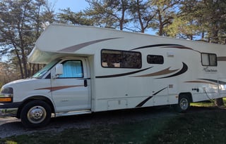 2014 Chevy RV of Altoona- Super Clean!