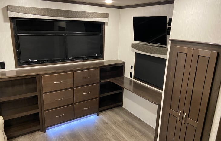 Dresser/desk/tv/storage closet