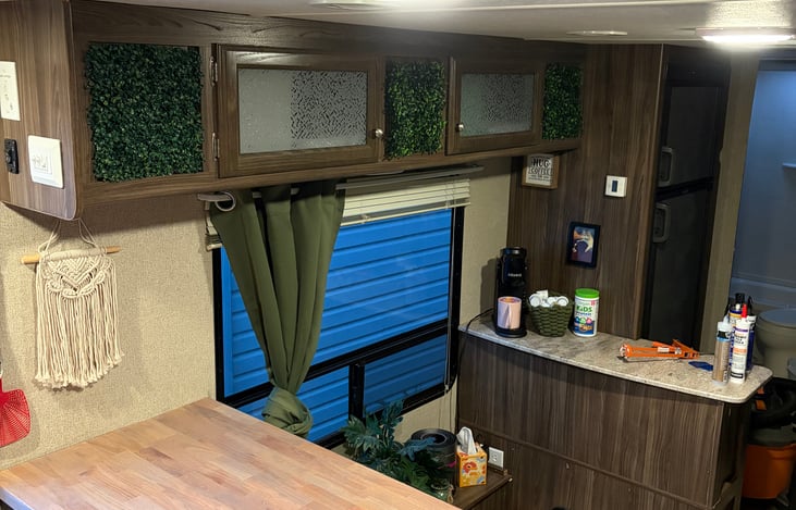 Breakfast island and coffee bar