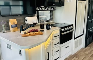 2021 Jayco Alante 26X : The Mojave - Luxury RV