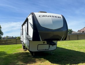 CrossRoads RV Cruiser CR3771MD