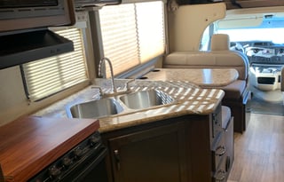 2017 Thor Motor Coach Four Winds 26B