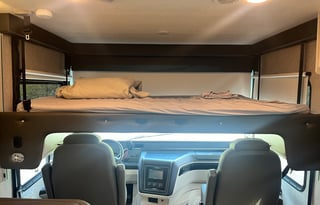 Class A Entegra Vision 29F “Lala’s Hideaway”