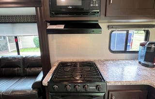 2018 KZ Sportsmen LE 261BHLE