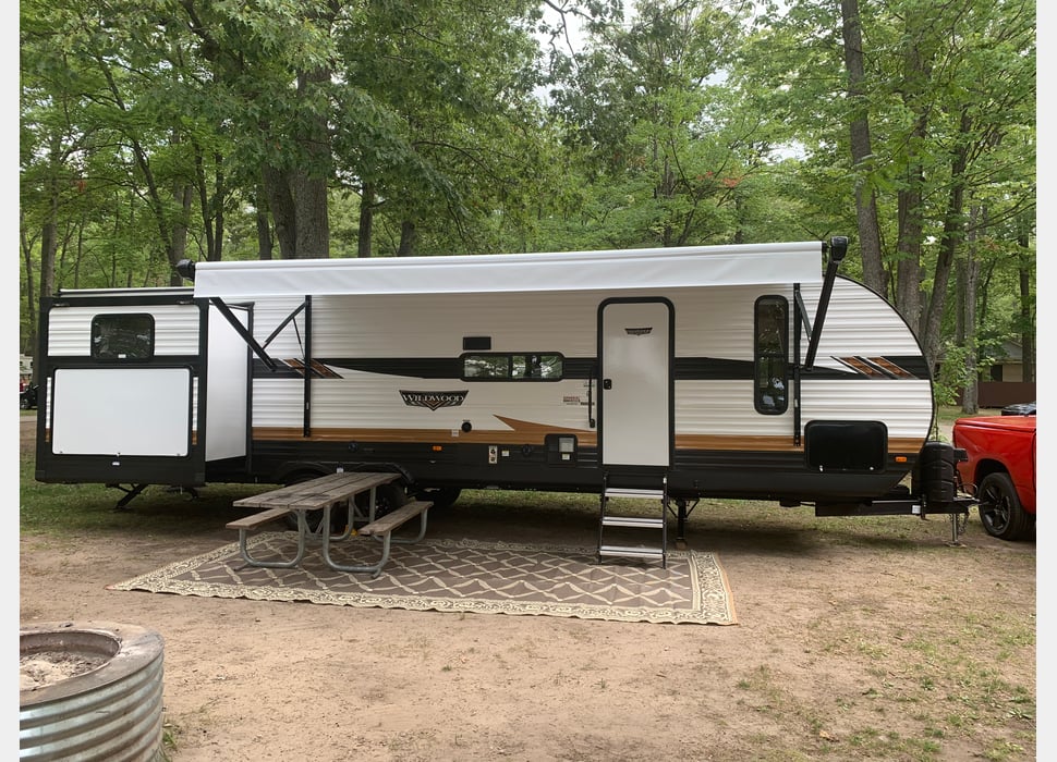 Travel Trailer rentals in Westland