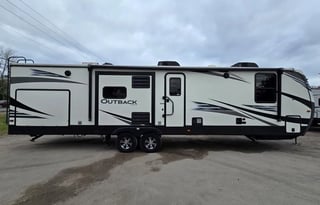 Keystone Outback 335CG
