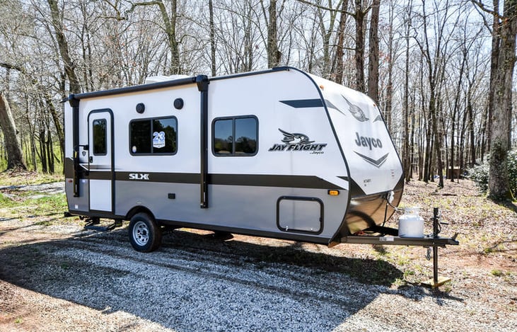 Not this camper - mine has two propane tanks. Please use ONE or the OTHER, so that if one runs out, the other is available. And please let me know if/when one runs out.