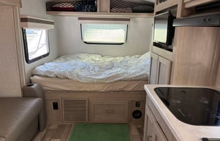 Geo Pro 20ft | Sleeps 4 | Lightweight | Irvine