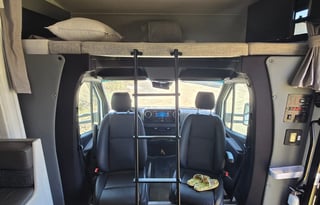 2023 EAST TO WEST Entrada M-Class 24FM