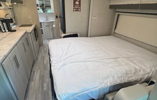 2024 NEW Thor Compass AWD Class B+