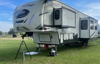 Mint, beautiful Artic Wolf Bunkhouse