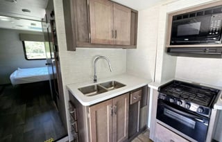 2024 Minnie Winnie 31H