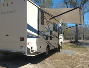 Entegra Coach Vision 27A