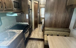 2019 Gulf-stream Conquest Class C