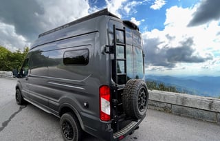 4x4 Adventure Van, Off-Grid Electric, Heat & AC!
