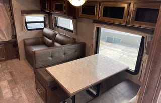 Beautiful Forest River 23FL, Sleeps 8, Open Layout