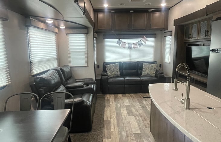 Living and dinging area