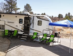 CrossRoads RV Sunset Trail Super Lite SS242BH