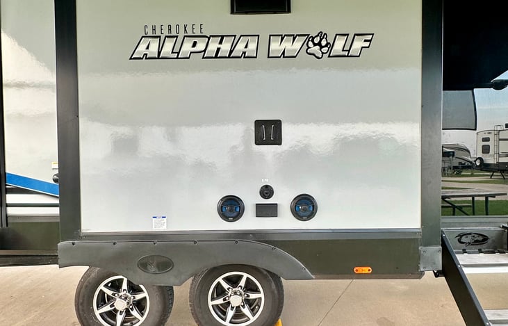 Tv mount to watch tv outside- living room tv can be hung here