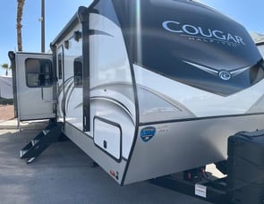 Keystone RV Cougar Half-Ton 29RLSWE
