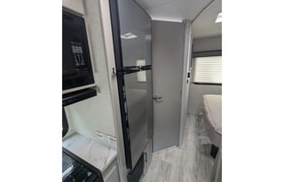 2025 Thor Chateau 22Z - Spacious Class C RV-GLG02