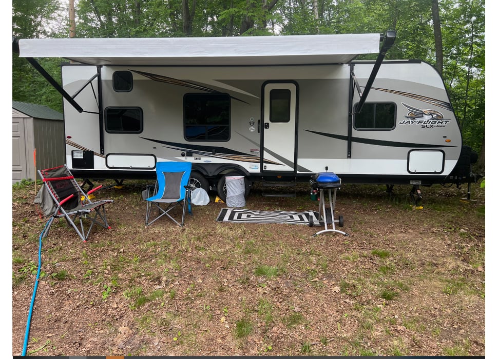 Travel Trailer rentals in Shelby township