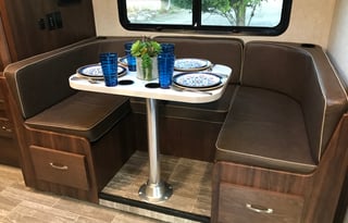 2020 SunSeeker Mercedes Diesel w/ FULL Slideout