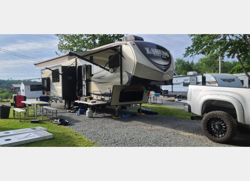 Fifth Wheel rentals in Aston