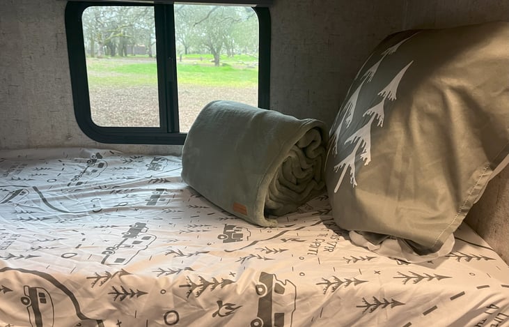 Bottom Bunk with Window