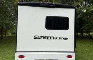 Forest River Sunseeker – Family Fun Easy to Drive